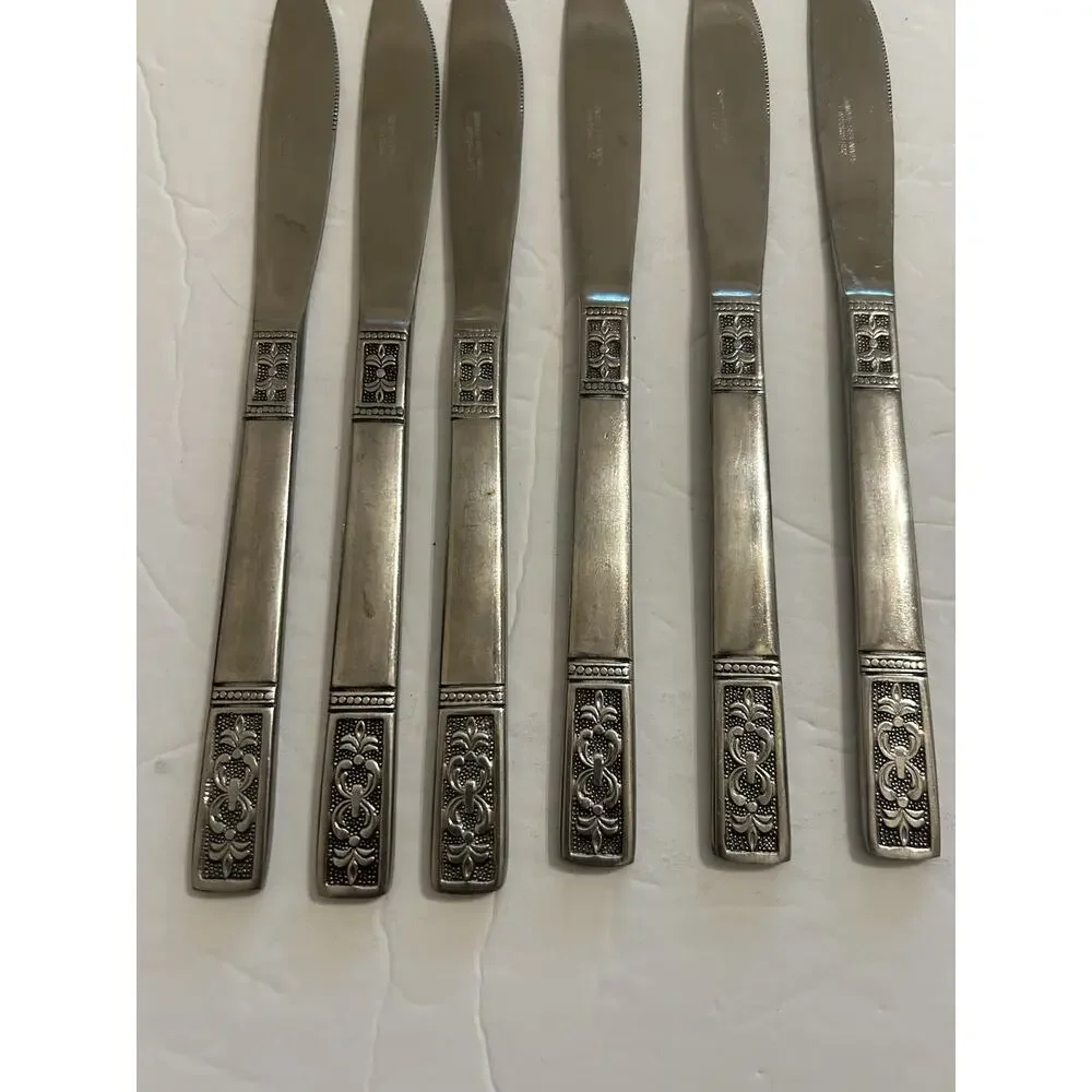 Vintage Customcraft Fluer De Lis Set‎ Of 6 Dinner Knives Stainless Flatware CUS3